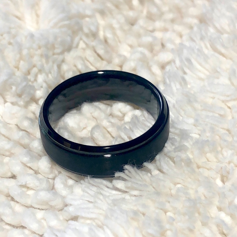 Tungsten carbide men’s wedding band; size 12